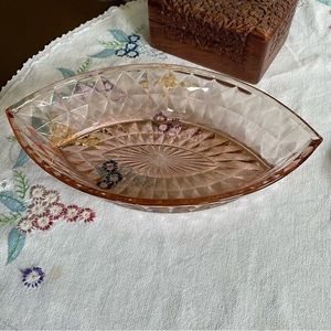 Antique Jeanette Glass Co. Windsor Diamond Pattern Pink Boat Shaped Bowl. 11.75"